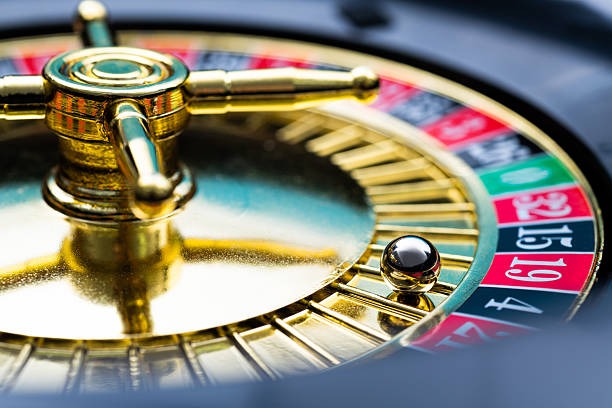 hermes toto mobile app interface showing live dealer tables and sportsbook markets
