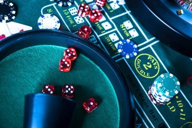 Live dealer table with multiple camera angles
